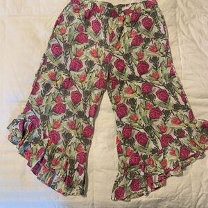 Floral Ruffled trim culottes. Pink, green, white. Tags says XS. Actually S